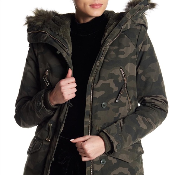 DEX women’s winter jacket in camouflage print. - Picture 1 of 4